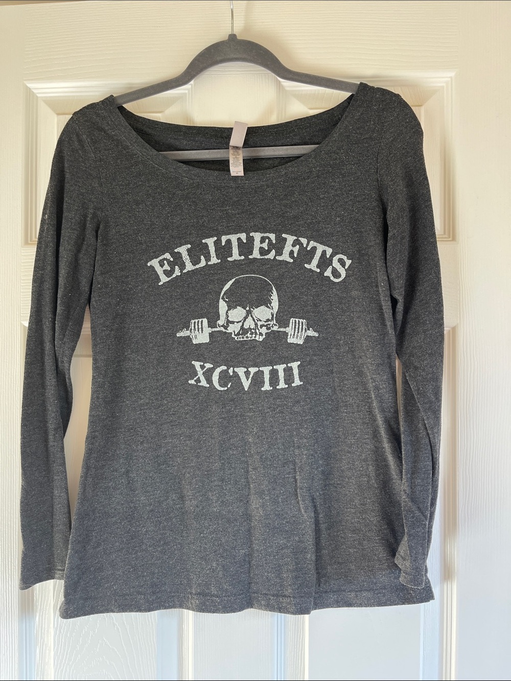 EliteFTS Dark Gray Skull Graphic Long Sleeve Tee